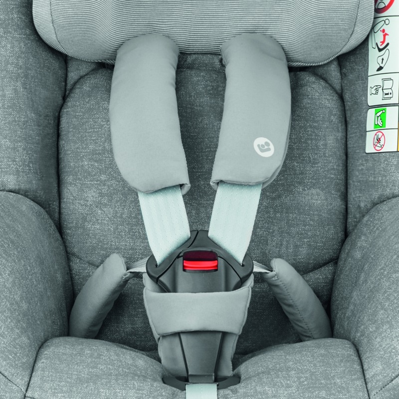 8797712110_2019_maxicosi_carseat_toddlercarseat_pearlproisize_safetyharness_grey_nomadgrey_front.jpg