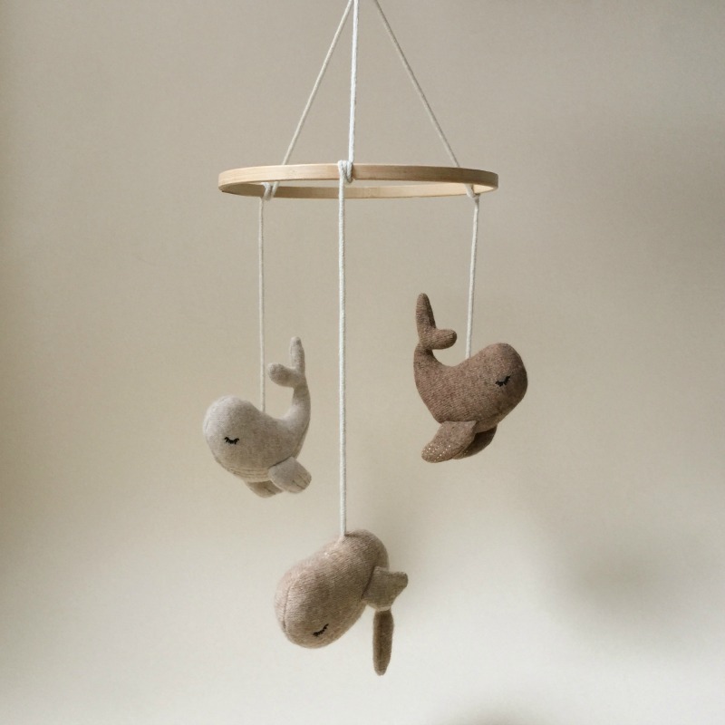 KS1657-WHALE-MOBILE-MULTI-Main.jpg
