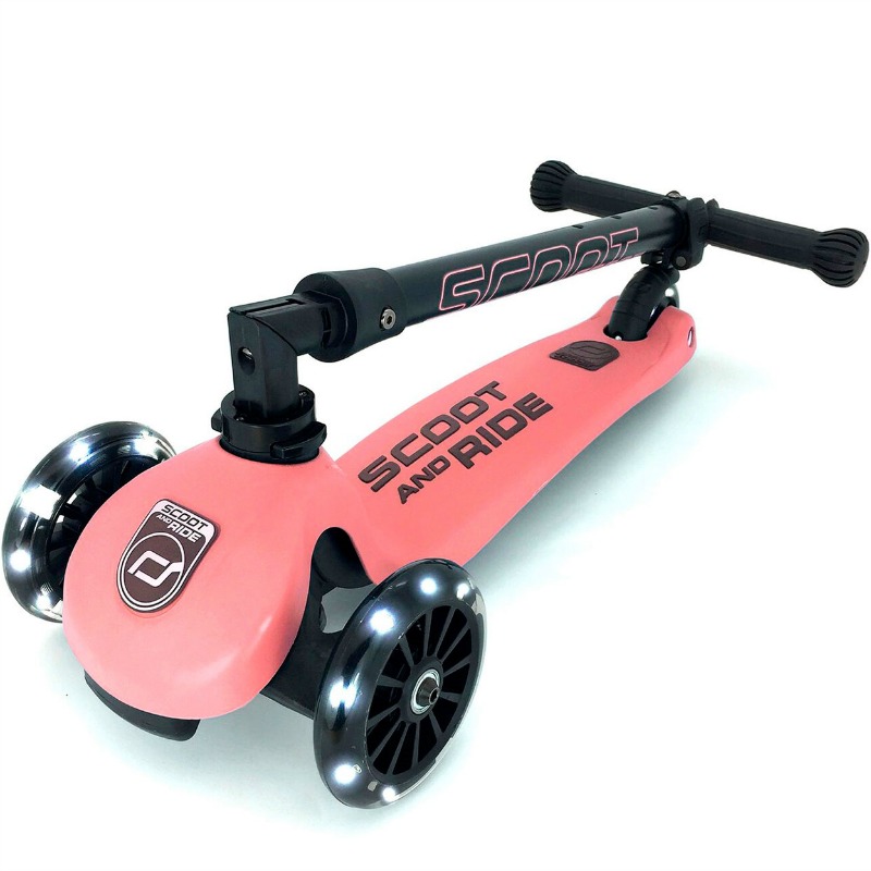 scoot-and-ride-highway-kick-3-loebehjul-led-peach-hwk3lcw10-3-p.jpg