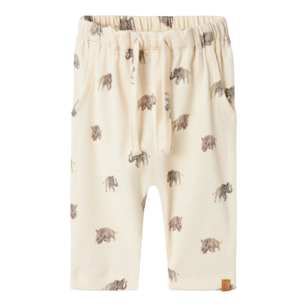 Blank 1000 x 1000 (7)