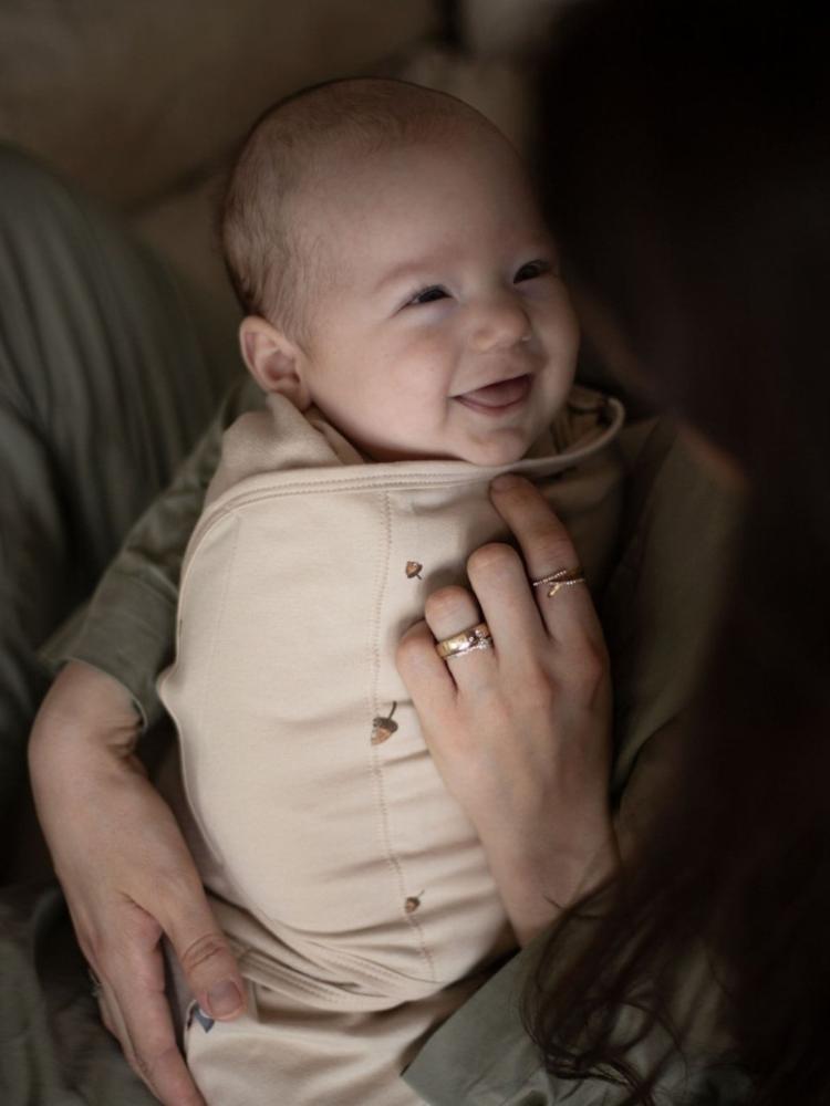 imgi_162_swaddle-svopepose (2)