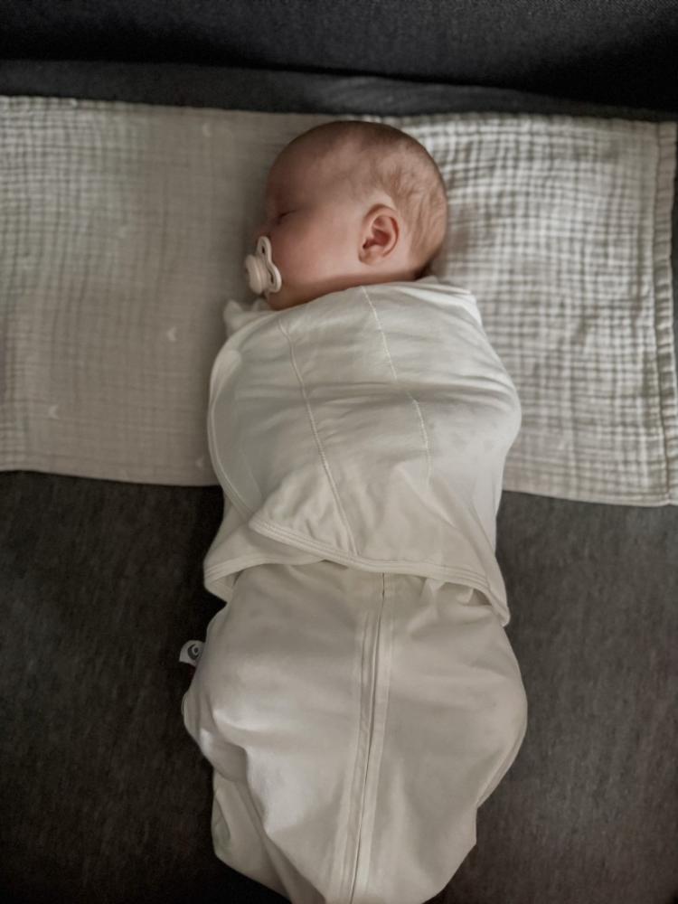 imgi_170_swaddle-svopepose (2)