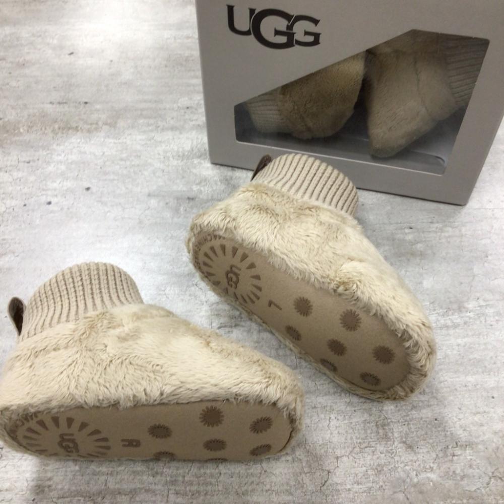 imgi_211_ugg-ugg-baby-nesti-kids