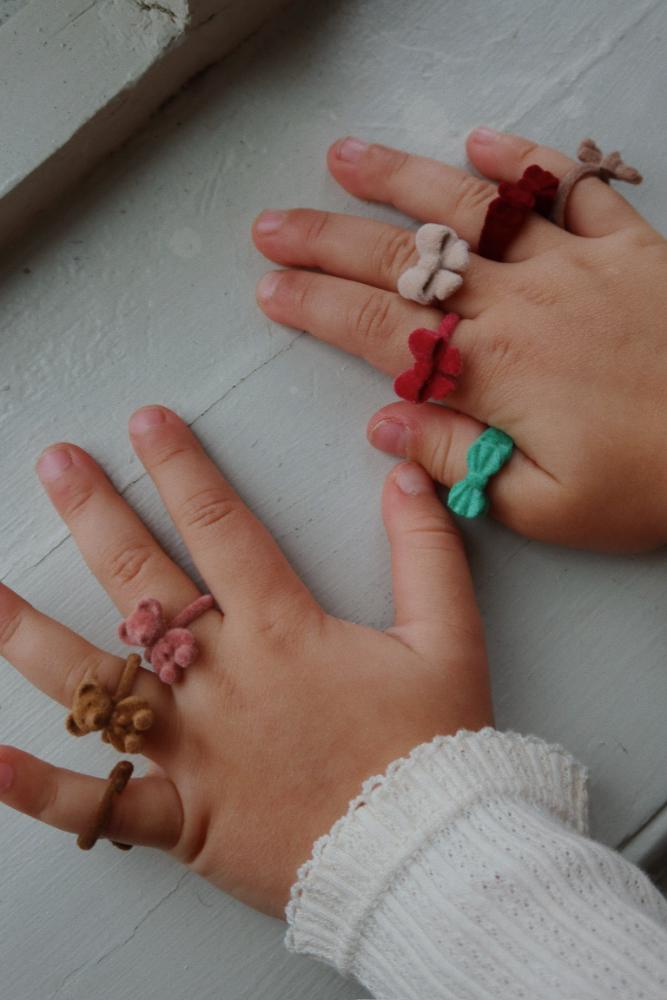 mood_ks103729-s30135_1