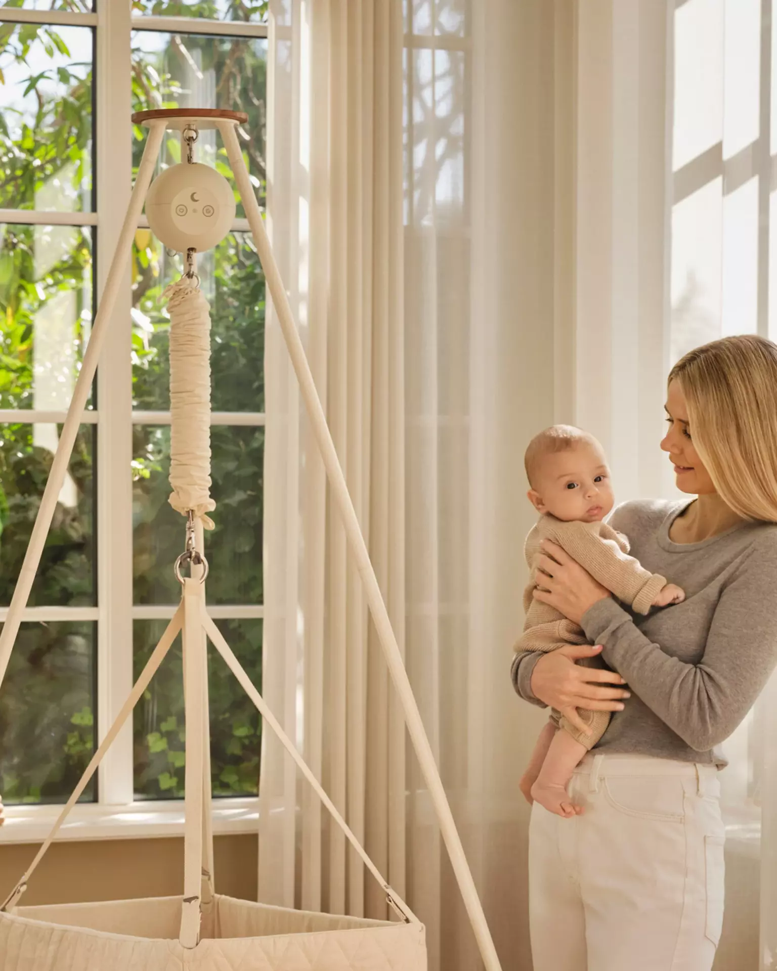 motorconnectpremium-lifestyle03