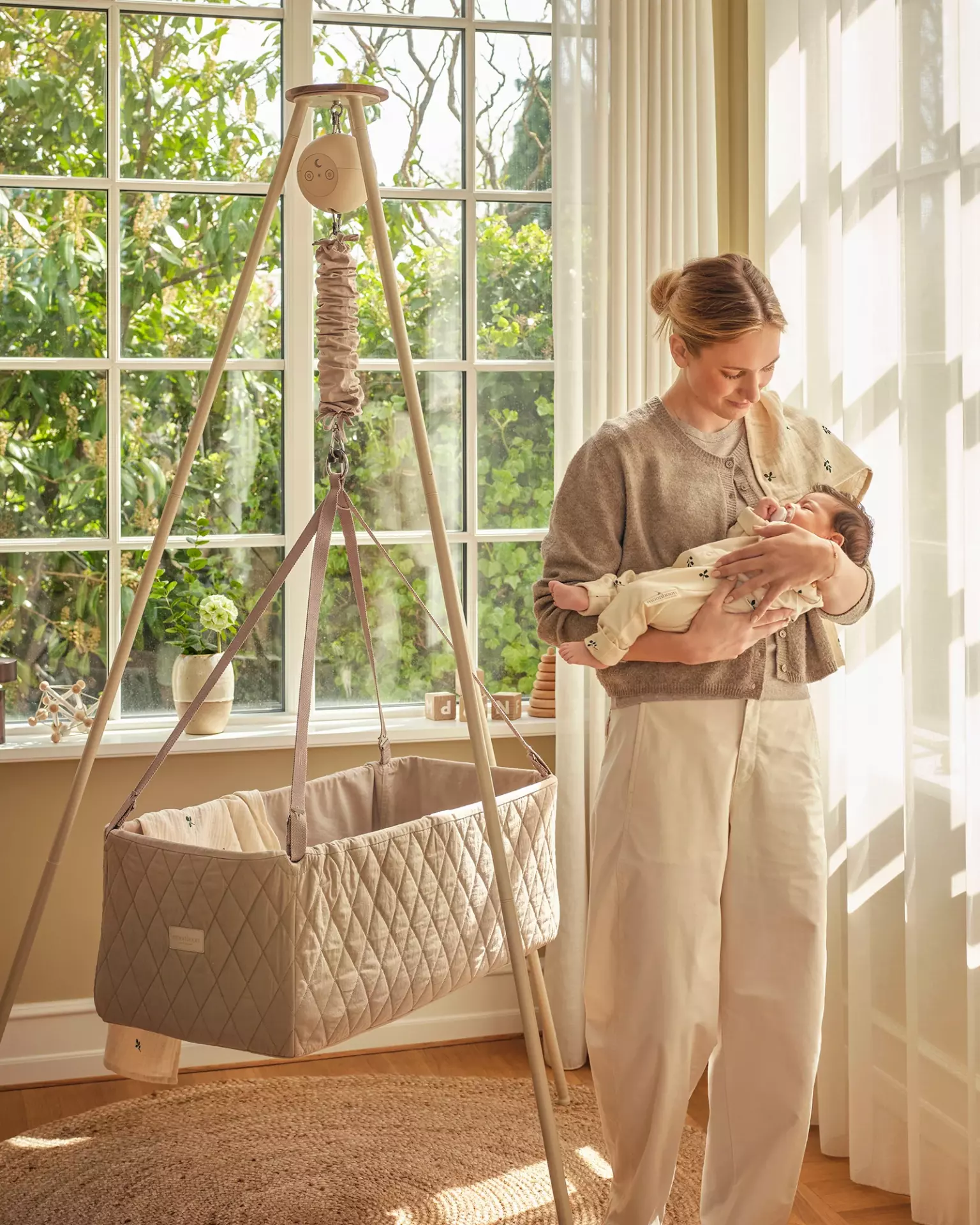 tripod-stand-lifestyle01A