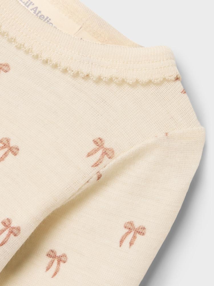 F_13242526_M_4745849_Detail