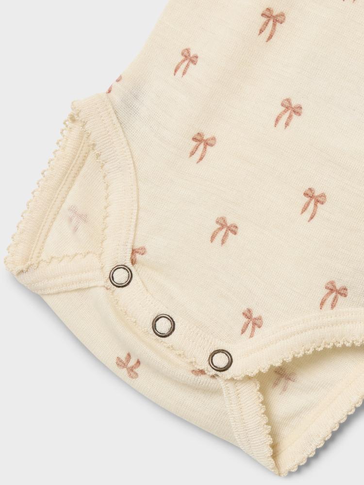 F_13242526_M_4745849_Front Full