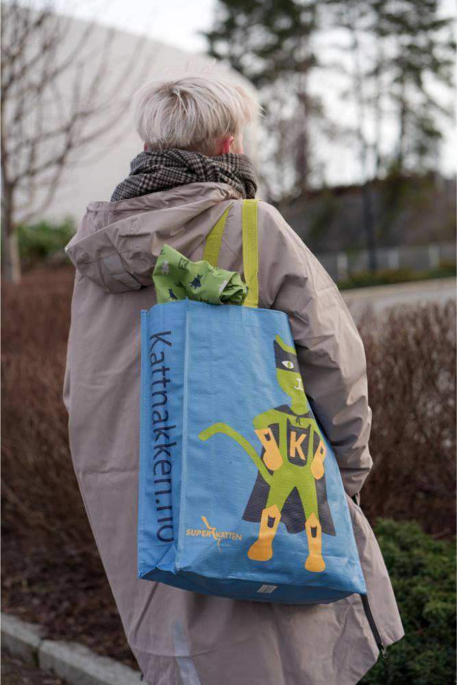 1477 Pose Superkatten-09