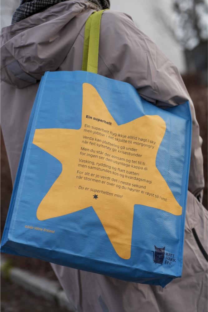 1477 Pose Superkatten-13