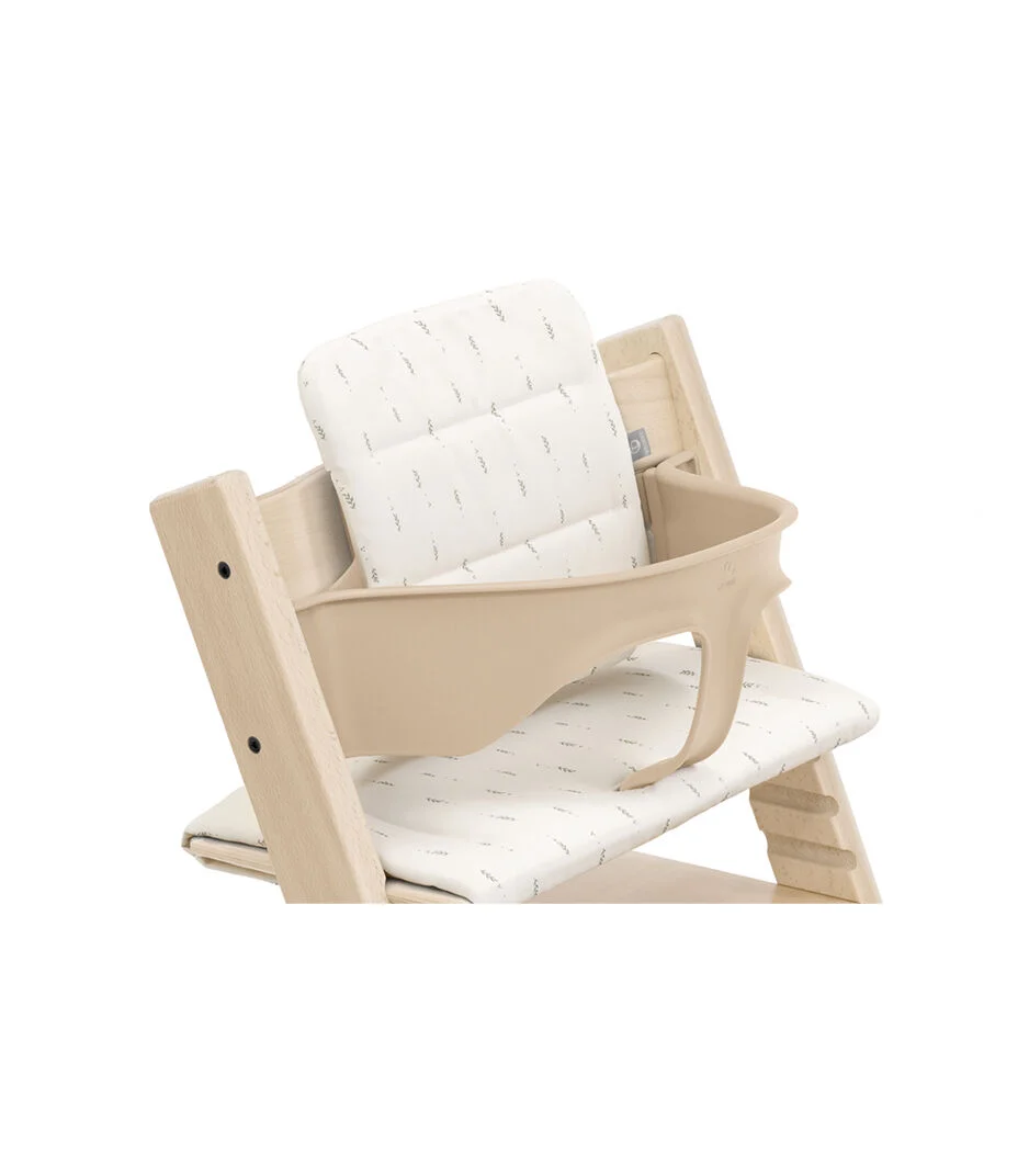 TrippTrappBS_Nat_CushWheCre_CLOSE_1-5_eCom