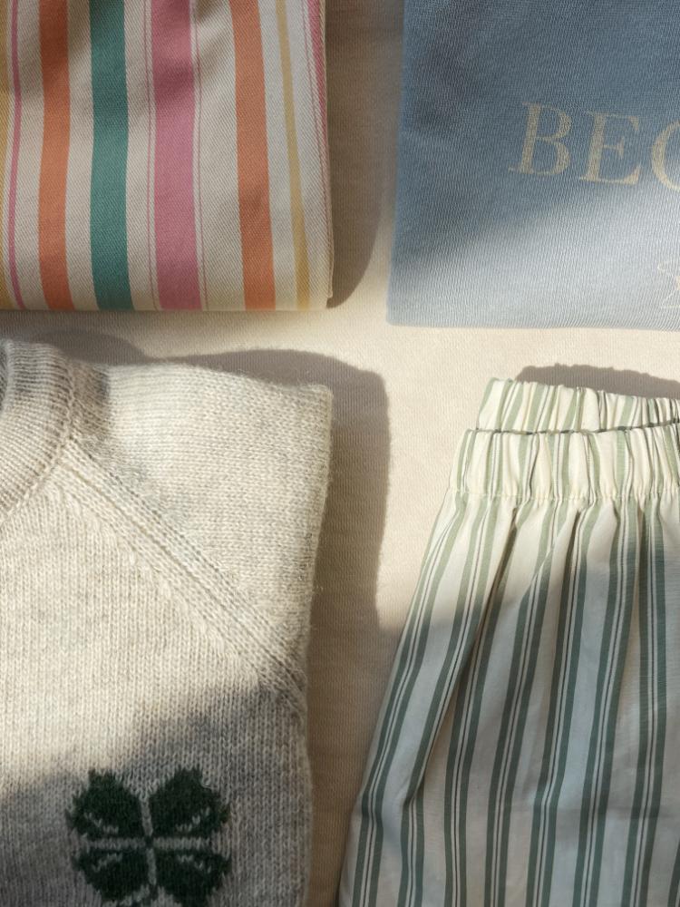 flat_ks104607-m00157_ks104701-s00027_ks104825-p25101_1