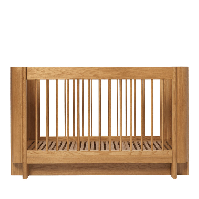 FermLiving_SS26_TiluBabyCot_NaturalOak_1104273074_1