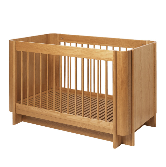 FermLiving_SS26_TiluBabyCot_NaturalOak_1104273074_4