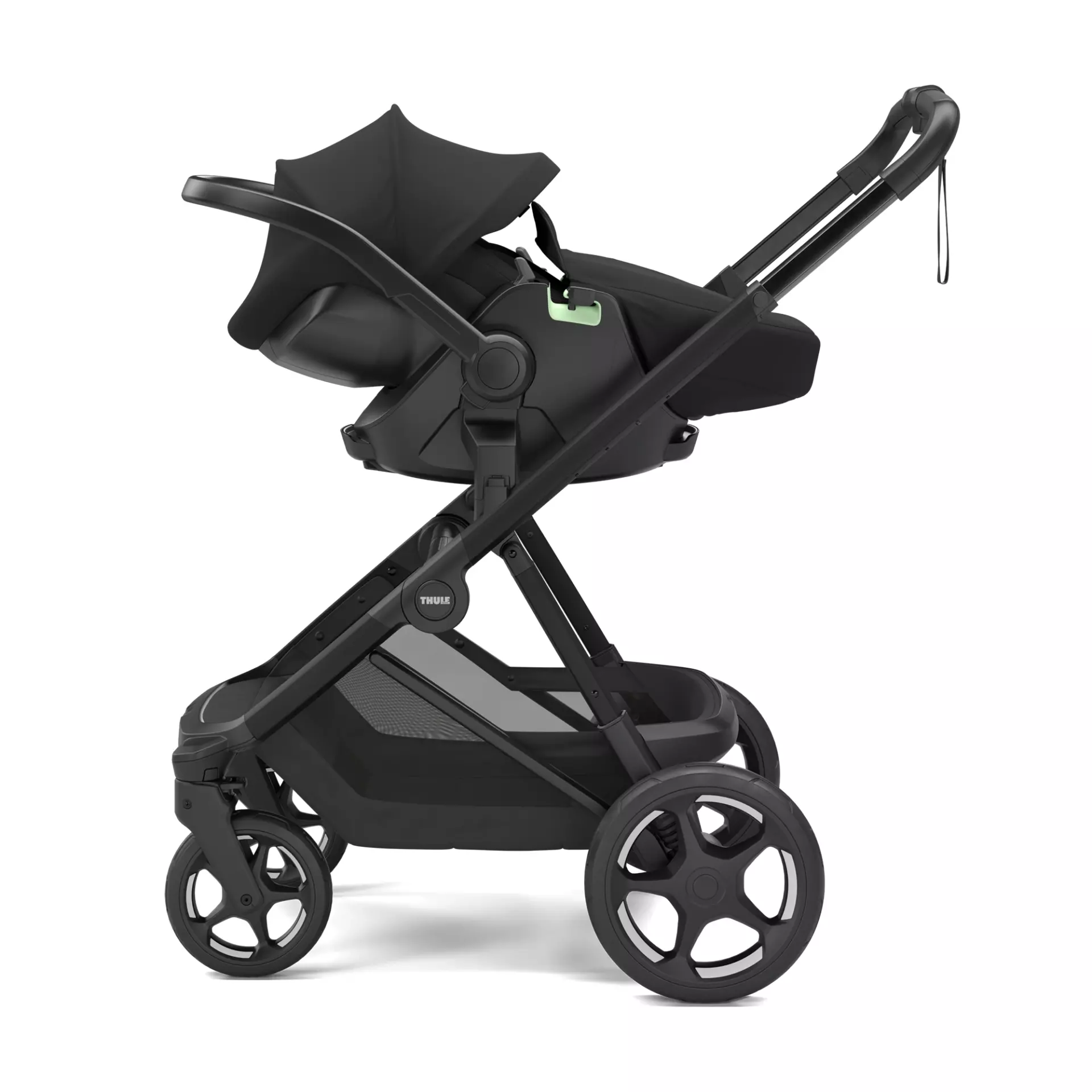 Thule Maple Connect Black på Thule barnevogn