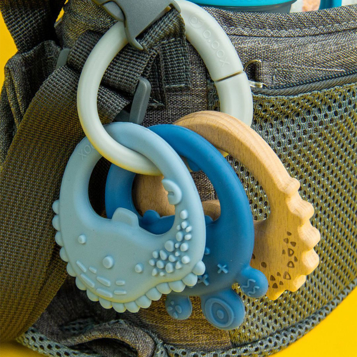 b.box-trio-teether-blue-3.jpg
