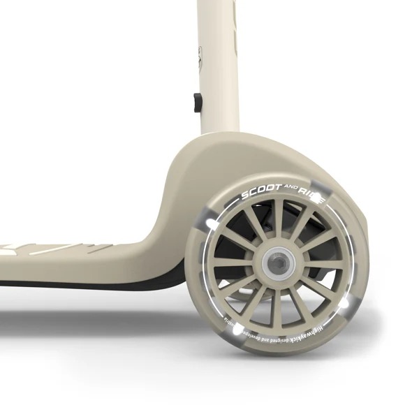 imageye___-_imgi_55_HWK3S-ASH-CLOSEUP-WHEELS-002.100.22