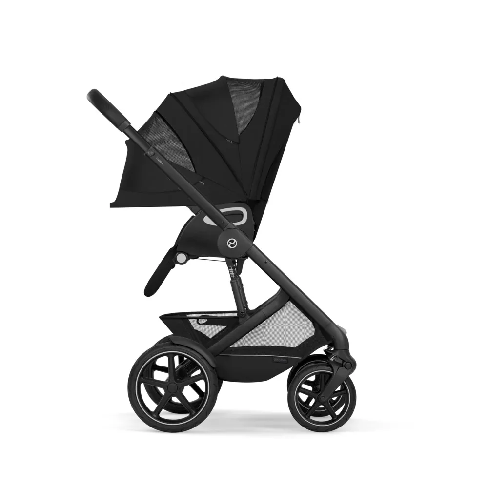 Cybex Talos S Lux i Moon Black med svart ramme
