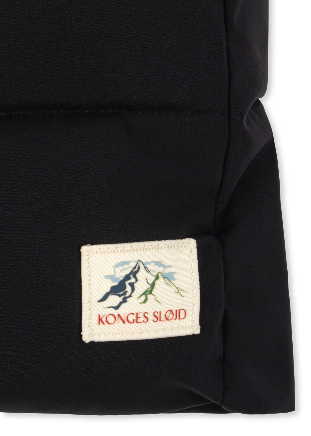 Konges Sløjd Alpi Long Jacket – Black