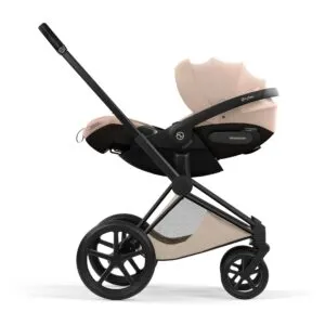 Cybex Priam 2026 i Matt Black med Cloud S i Cozy Beige på understellet