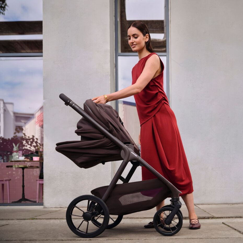 Maxi-Cosi Oxford+ i Espresso Brown slås ut